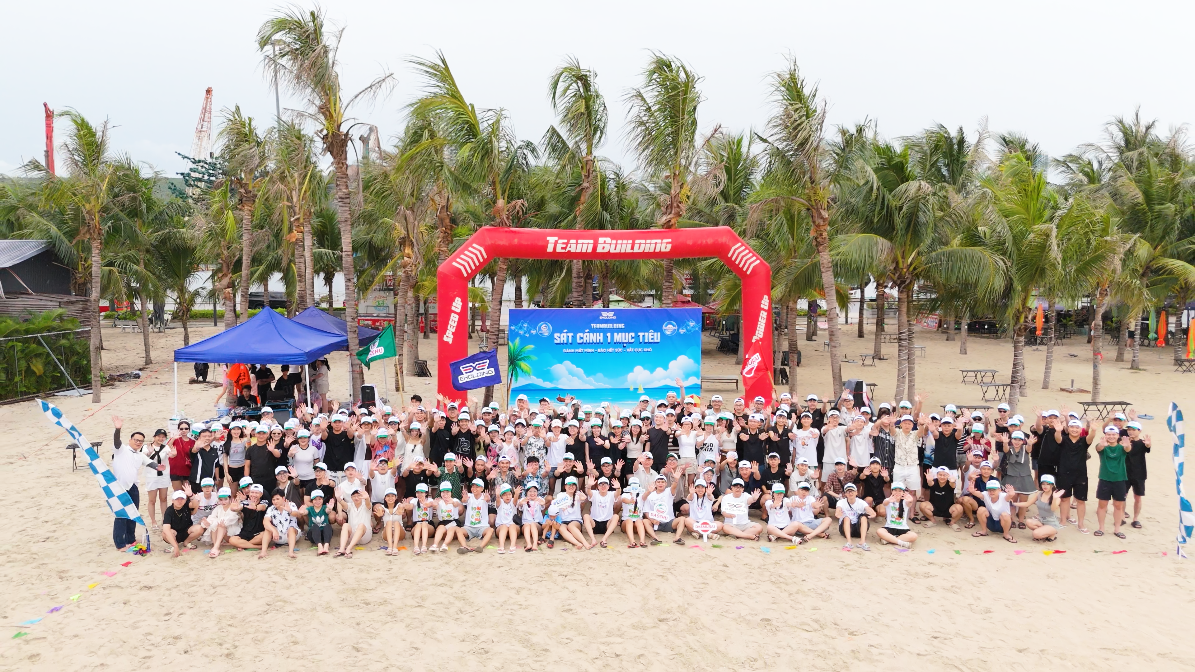 VHM TỔ CHỨC THÀNH CÔNG HÀNH TRÌNH 2N1Đ CỦA EHOLDING TẠI HẠ LONG